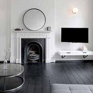 Wall-and-fireplace-color-combination-in-interior-decoration-min